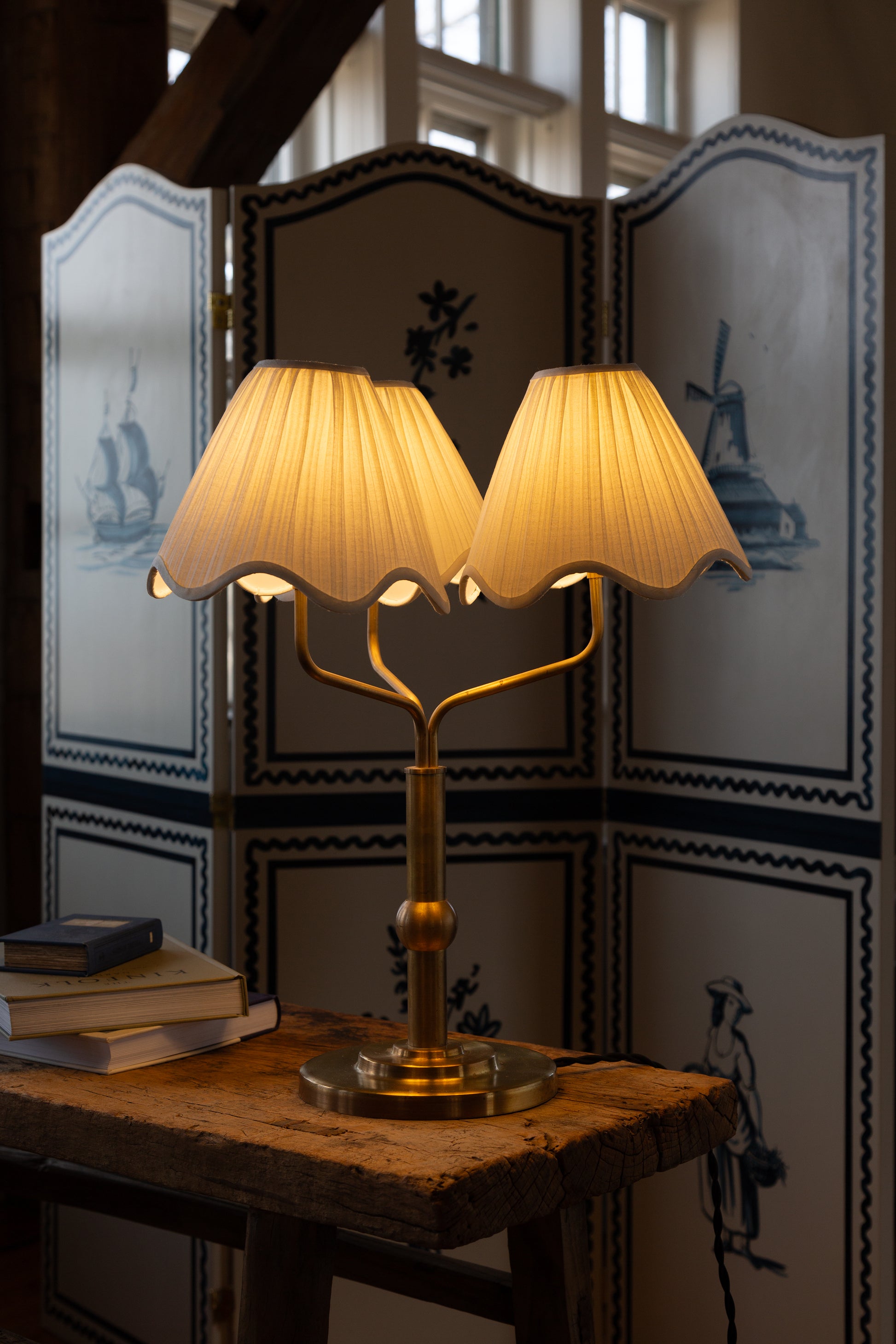 Rosie table lamp in pleated -pleated